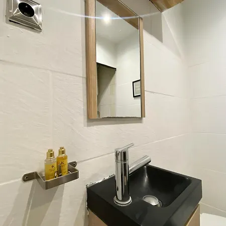 Poetic - Cozy In 2nd Appartamento *